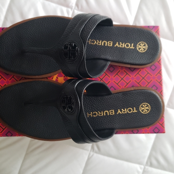 Tory Burch Thong Welt Leather Sandals Black 9 - Picture 11 of 16